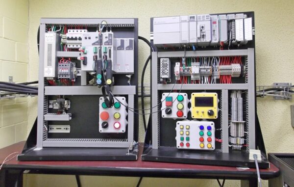 Gdzie w Stalowej Woli zdobyć umiejętności z automatyki i PLC?